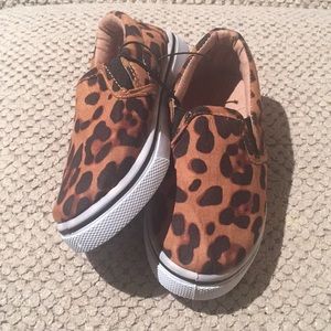 Girls (toddler) leopard slip on shoe